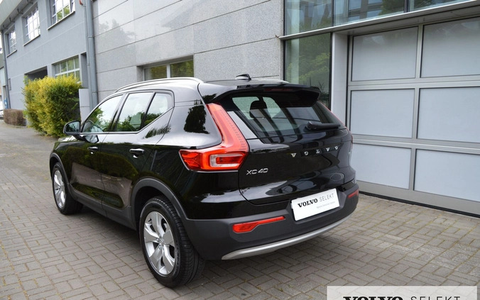 Volvo XC 40 cena 139900 przebieg: 33242, rok produkcji 2022 z Poznań małe 379